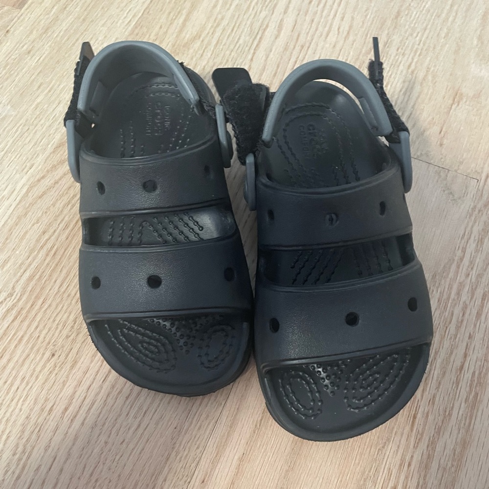 Black crocs sandels for boys, size 11